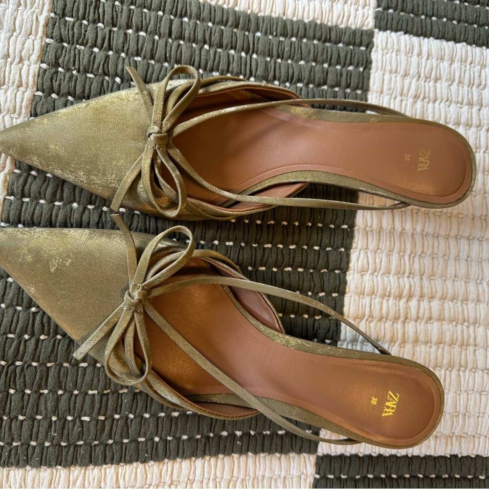 Zara Khaki Green Pointed Mules